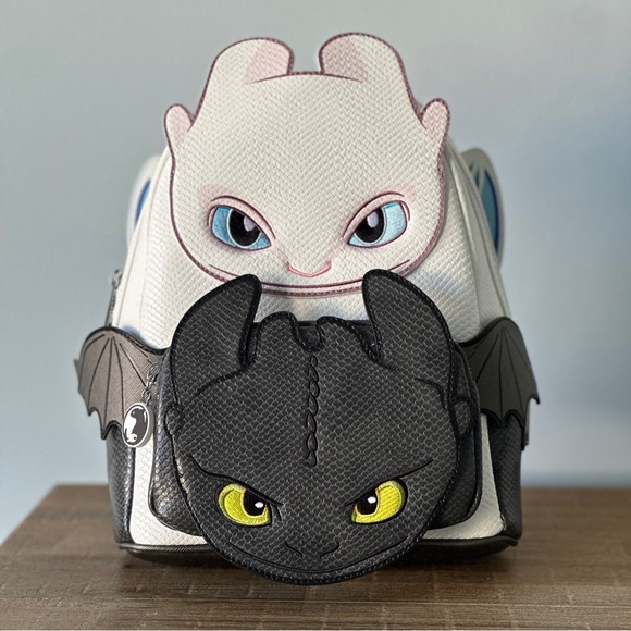 Loungefly How to Train Your Dragon Toothless & Light Fury Mini Backpack NWT - Picture 2 of 12